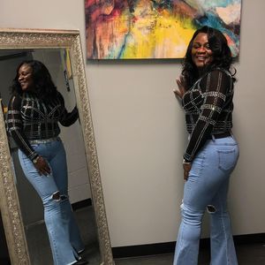 Meet your Posher, Demetria